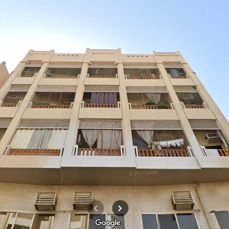 Building for Al Souq Al Kabeer Al Fahidi Area Palmyra Properties
